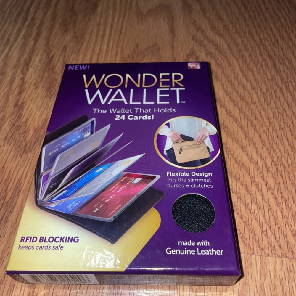 Wonder Wallet ASOT holds 24 cards